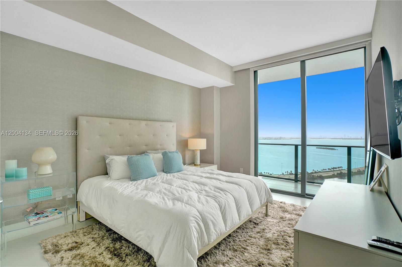 PARAISO BAYVIEWS CONDO - Residential Lease