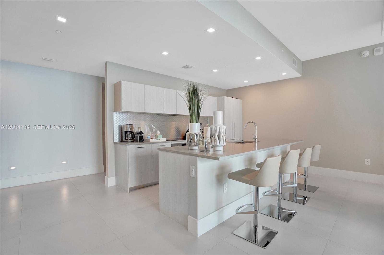 PARAISO BAYVIEWS CONDO - Residential Lease