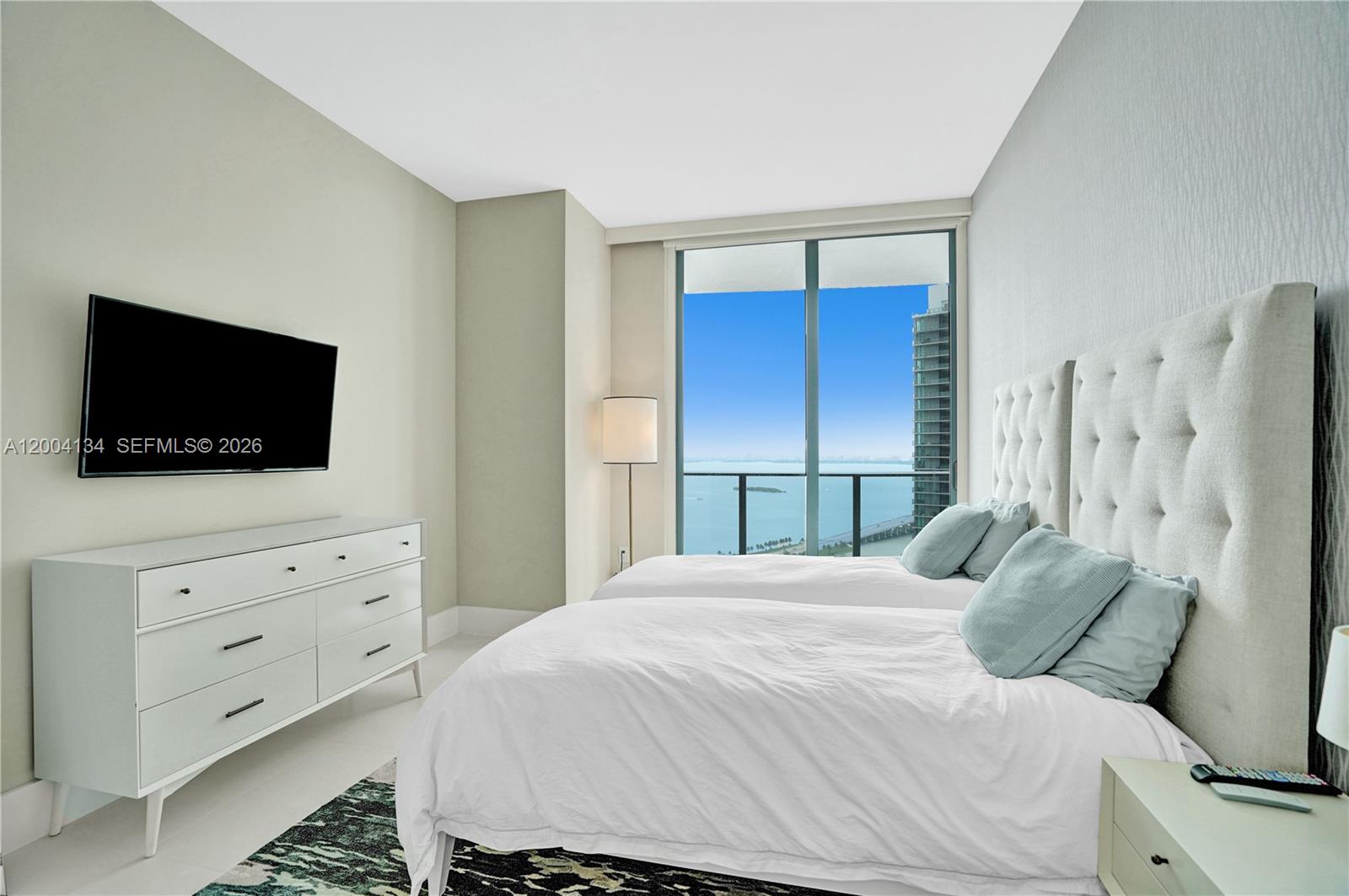 PARAISO BAYVIEWS CONDO - Residential Lease