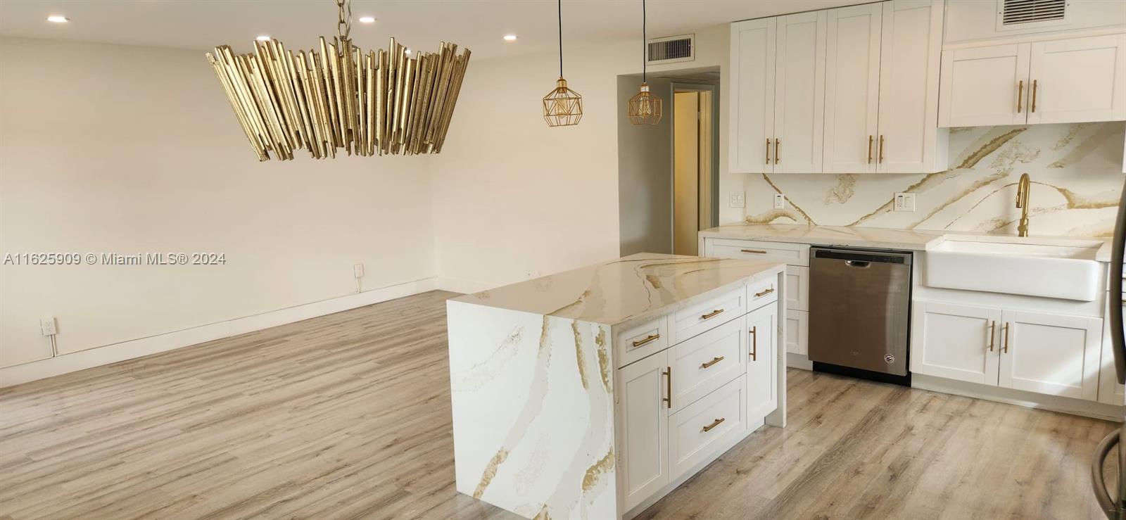 NEW HAMPTON AT CENTURY VI - Residential