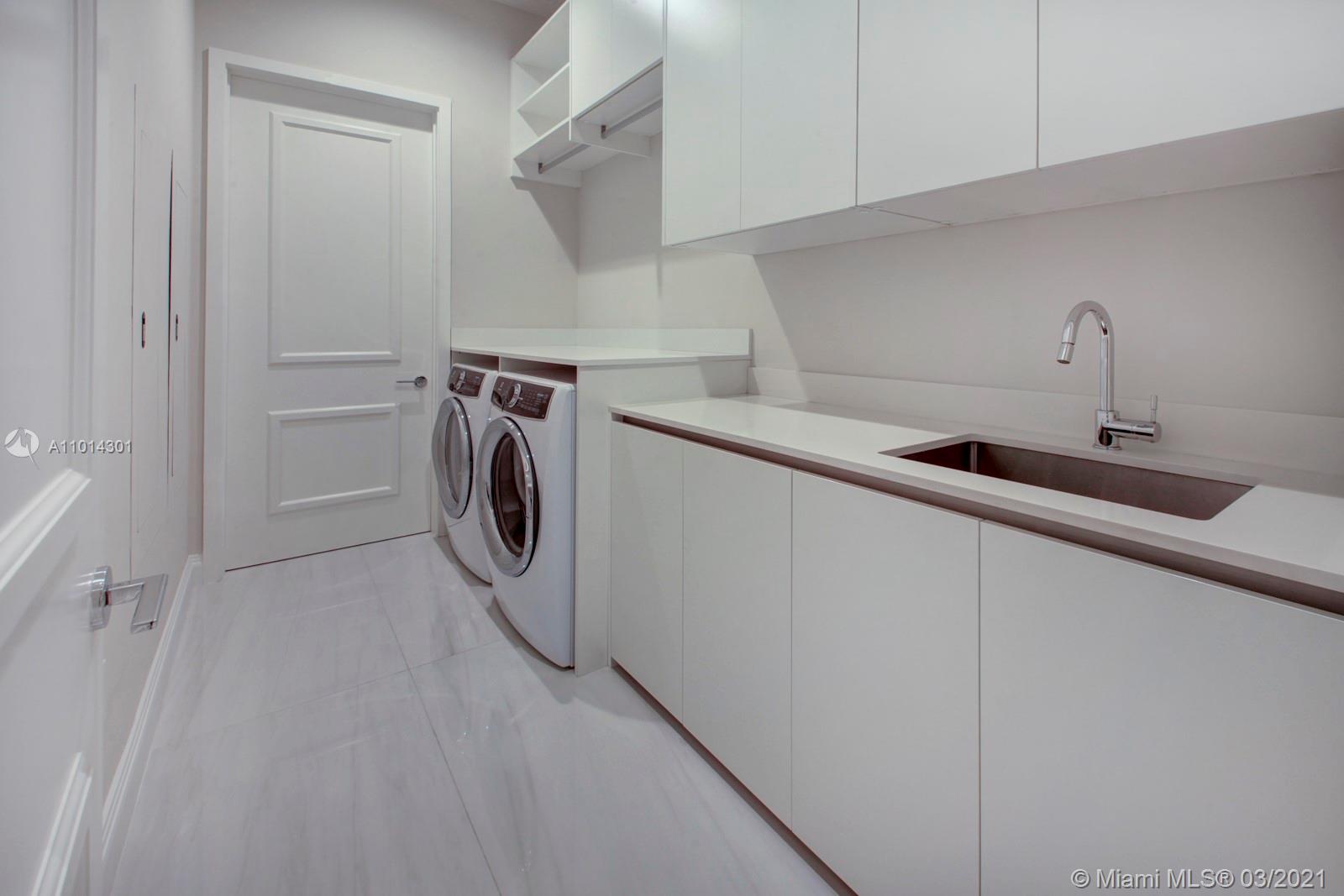 OCEANA BAL HARBOUR CONDO - Residential