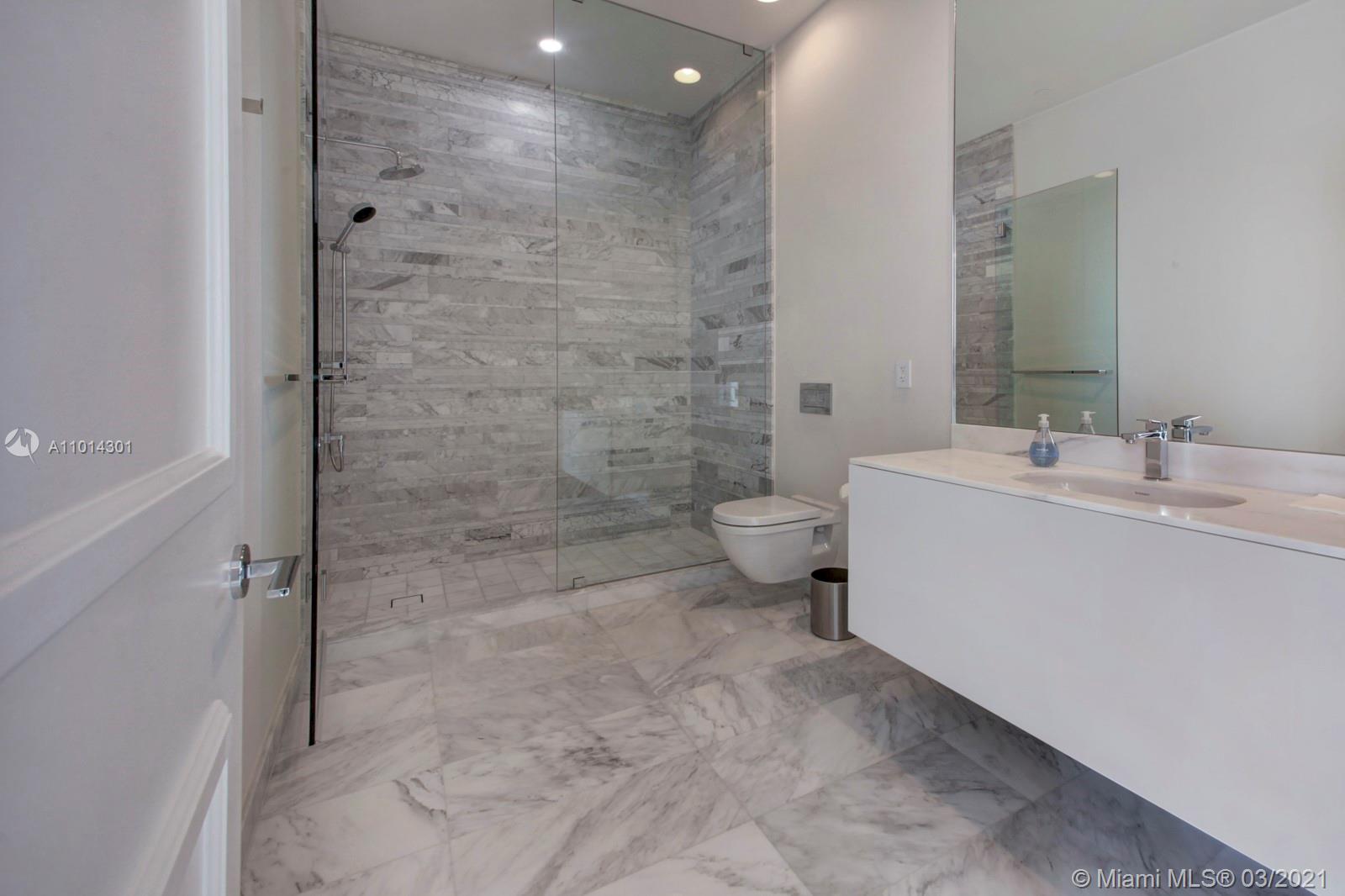 OCEANA BAL HARBOUR CONDO - Residential