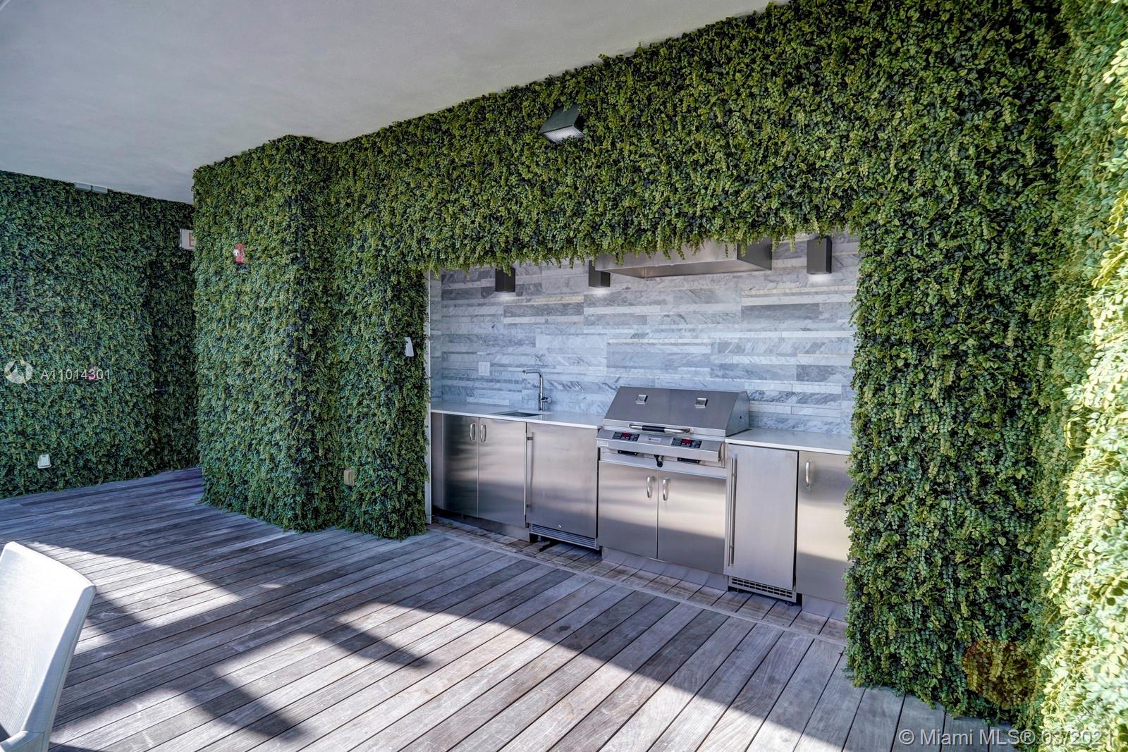 OCEANA BAL HARBOUR CONDO - Residential