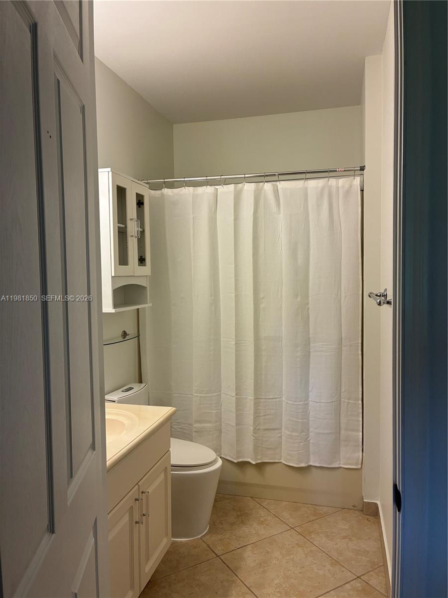 COURTSIDE AT WESTON HILLS - Residential Lease