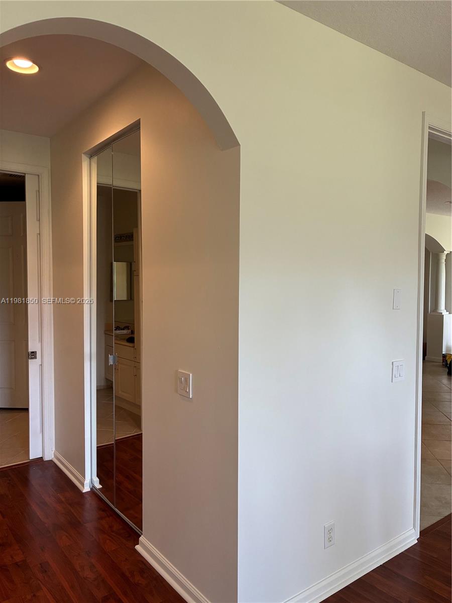 COURTSIDE AT WESTON HILLS - Residential Lease