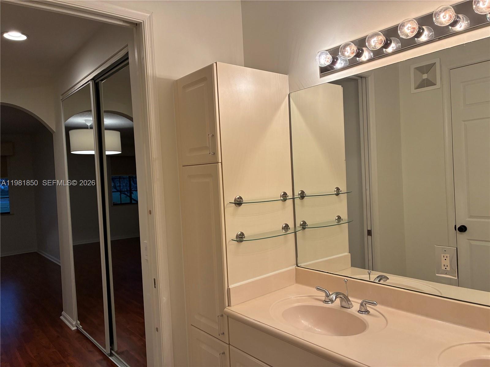 COURTSIDE AT WESTON HILLS - Residential Lease