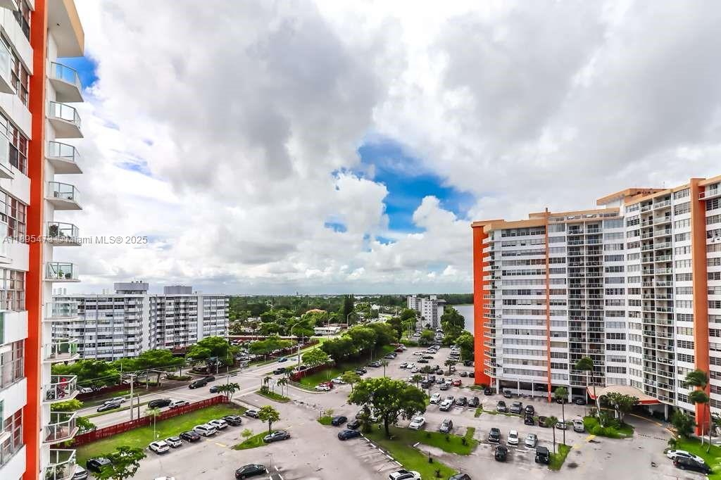 BUCKLEY TOWERS CONDO - EA - Residential