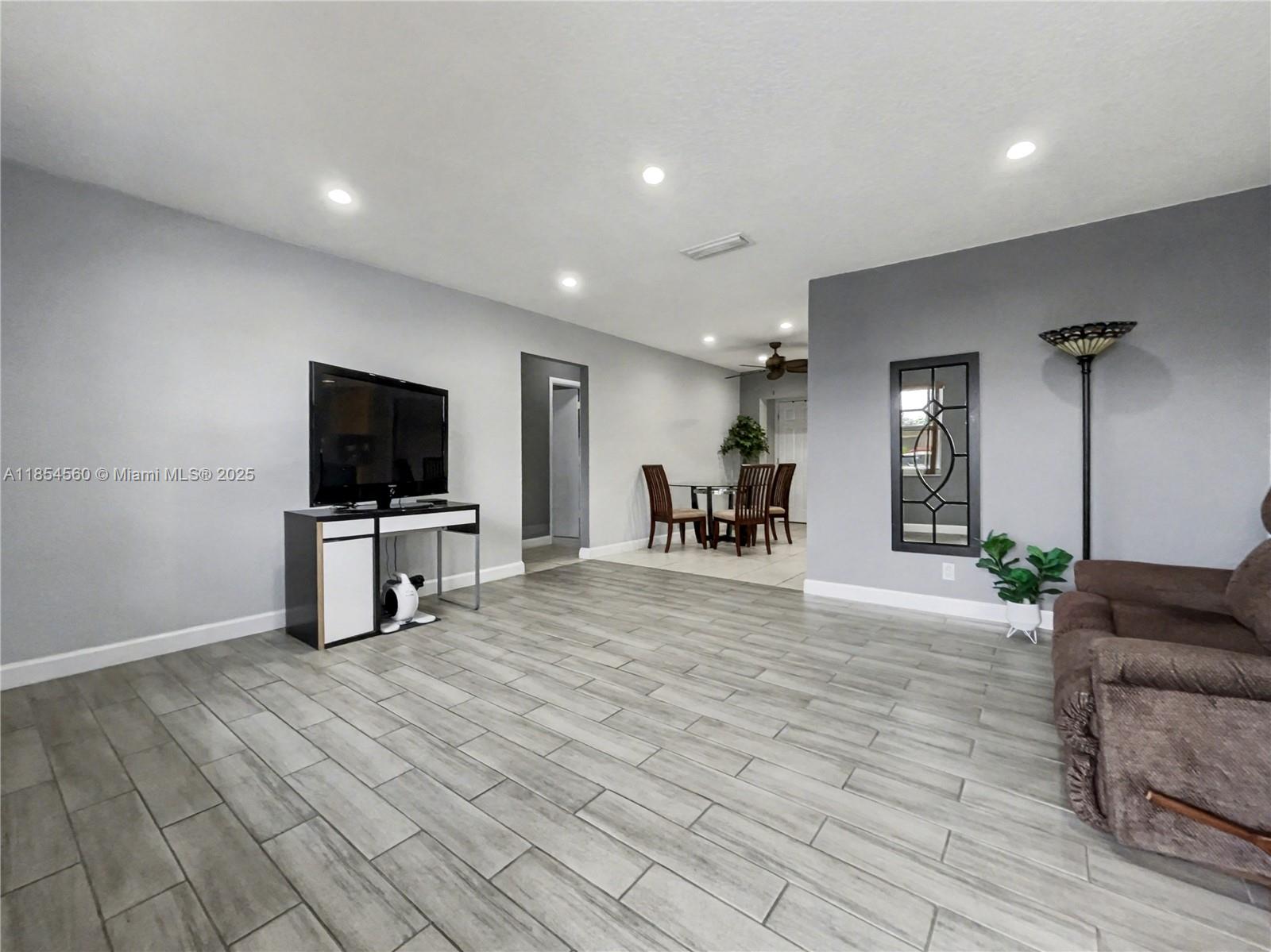 PARADISE GARDENS SEC 3 - Residential