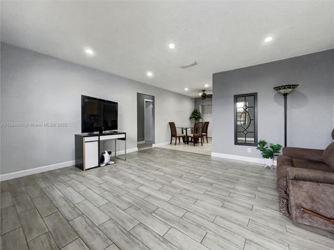 6960 NW 11th Ct Margate FL 33063