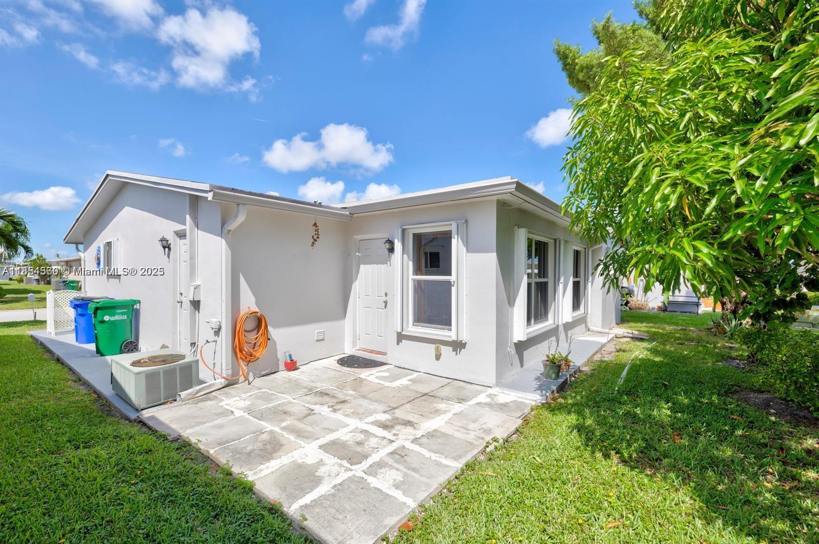 6960 NW 11th Ct