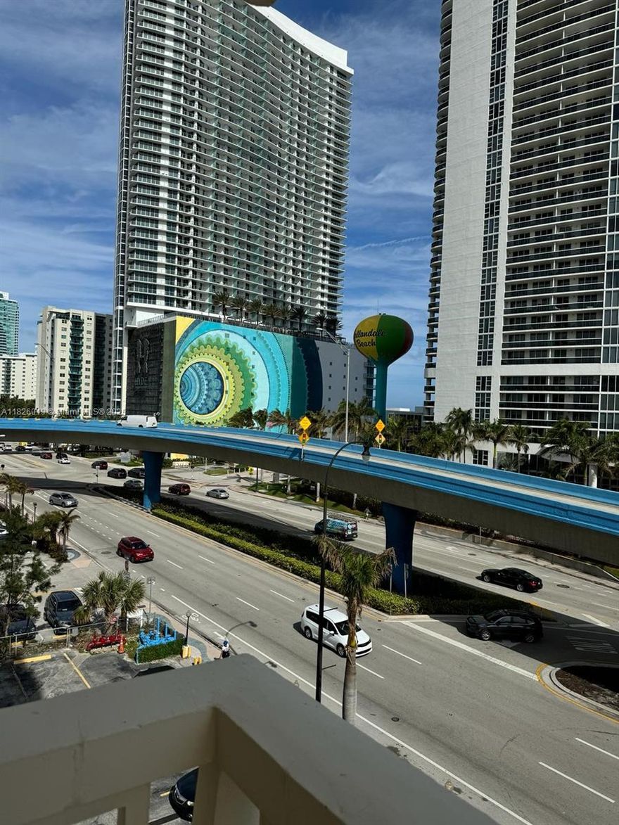 Beautiful corner Unit in front of the Beach   Great Location in Hallandale Beach.
Two bedrooms 2 Baths in a Great Condo with Great views  . Ready to move.  New air condition!!!
Pool facing Intercoastal and Playroom.  Owner motivated!!!