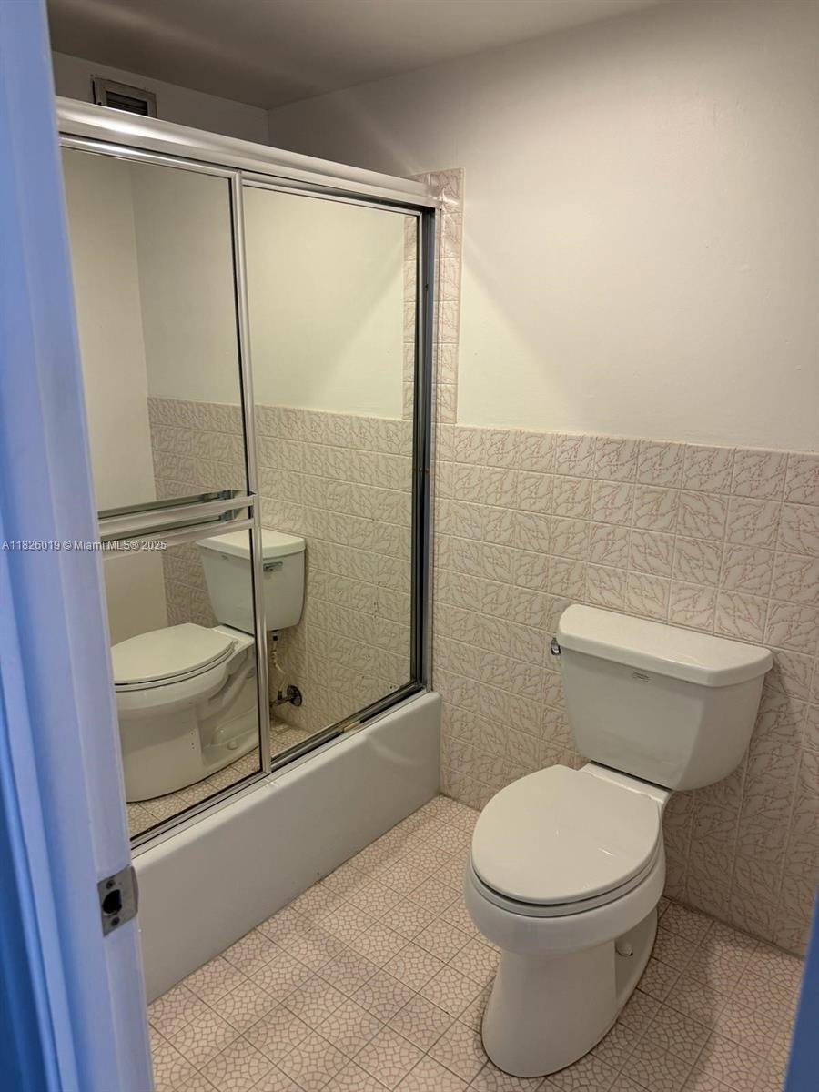 IMPERIAL TOWERS CONDO - Residential