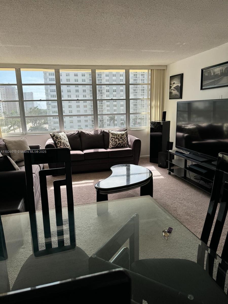 IMPERIAL TOWERS CONDO - Residential
