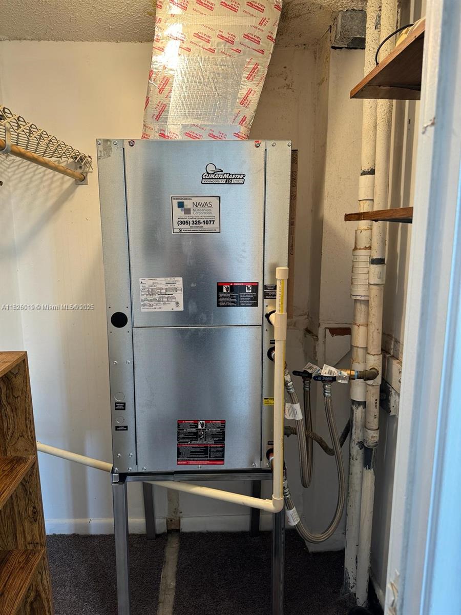 IMPERIAL TOWERS CONDO - Residential