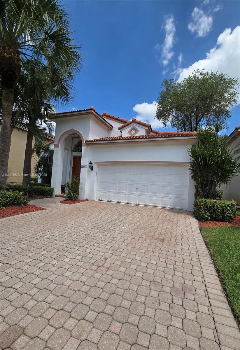 15661 SW 16th Ct