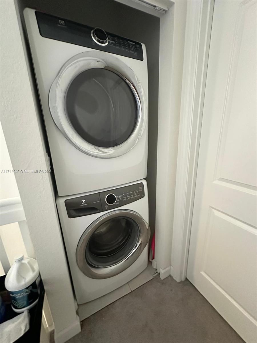 KENDALL ASSEMBLAGE SOUTH - Residential