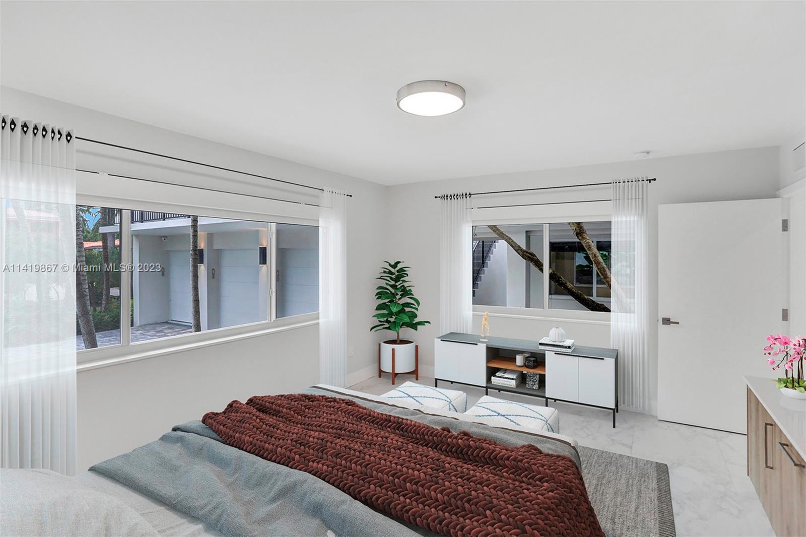 BELLE MEADE ISLAND - Residential