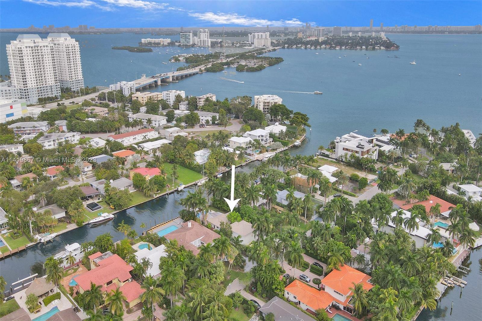 BELLE MEADE ISLAND - Residential