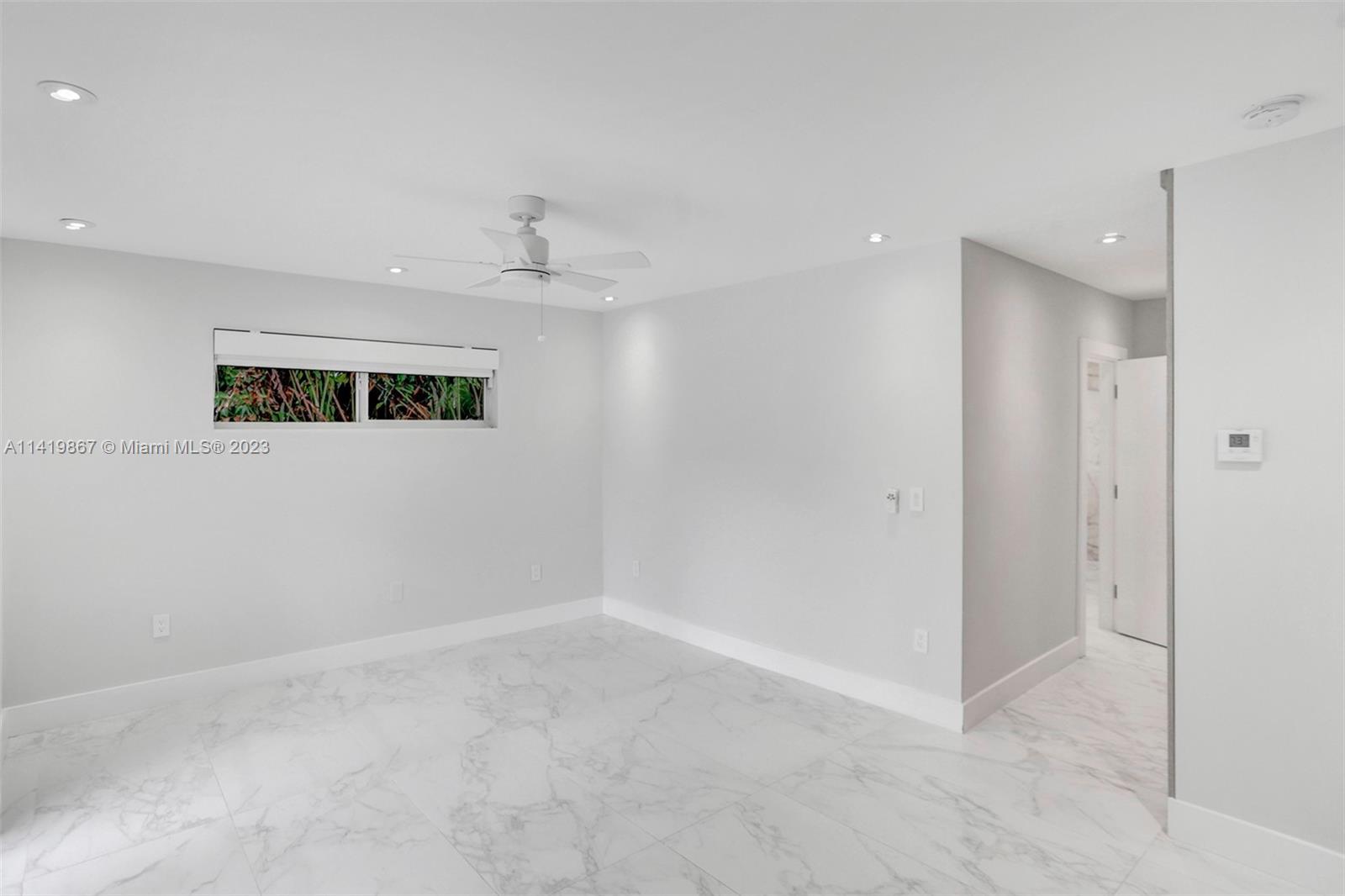 BELLE MEADE ISLAND - Residential