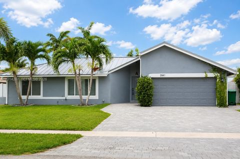 Photo of 2841 SW 82nd Way, Davie, FL 33328 (MLS # A12014267)