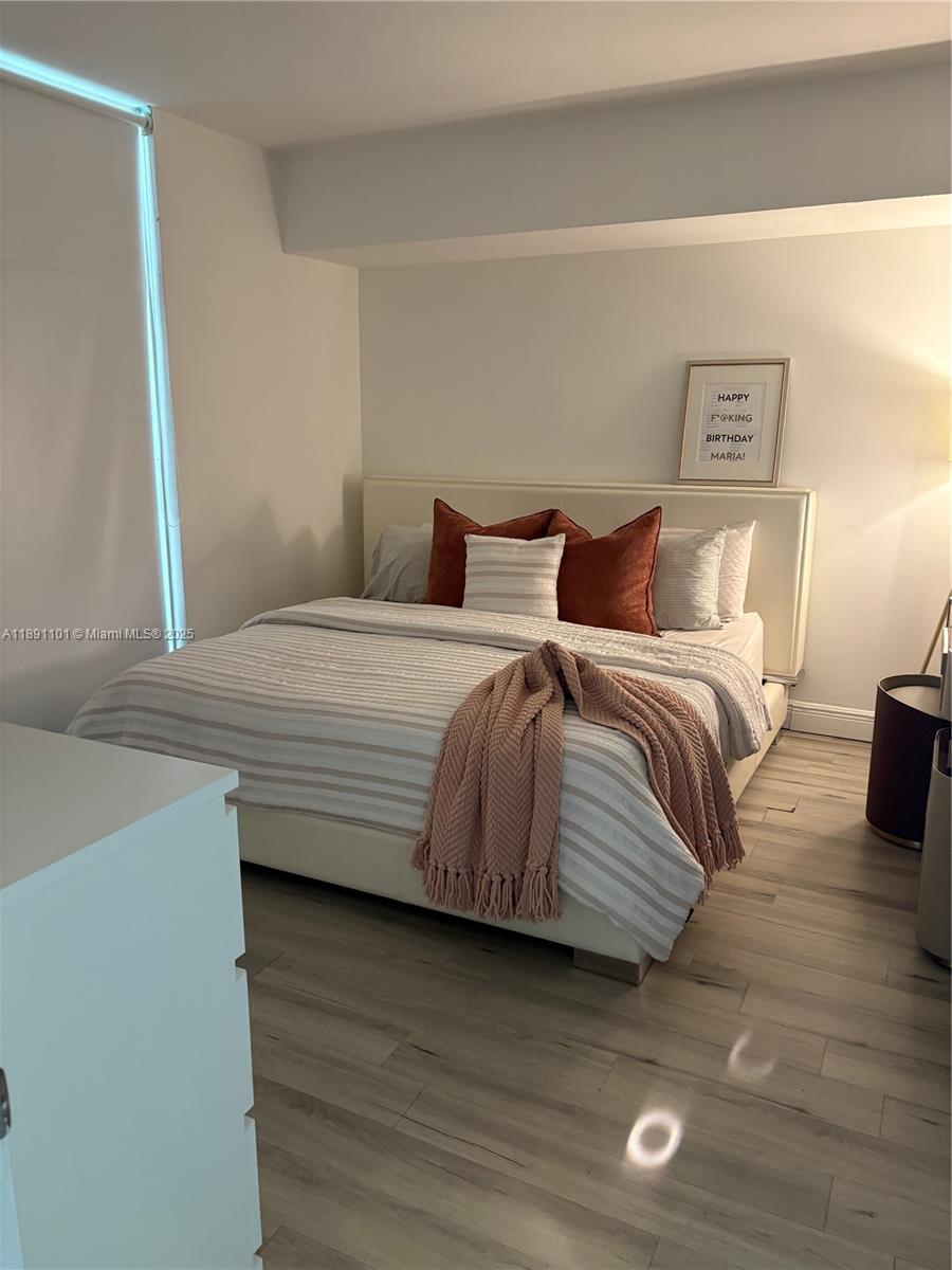 1800 N Bayshore Dr 3802
