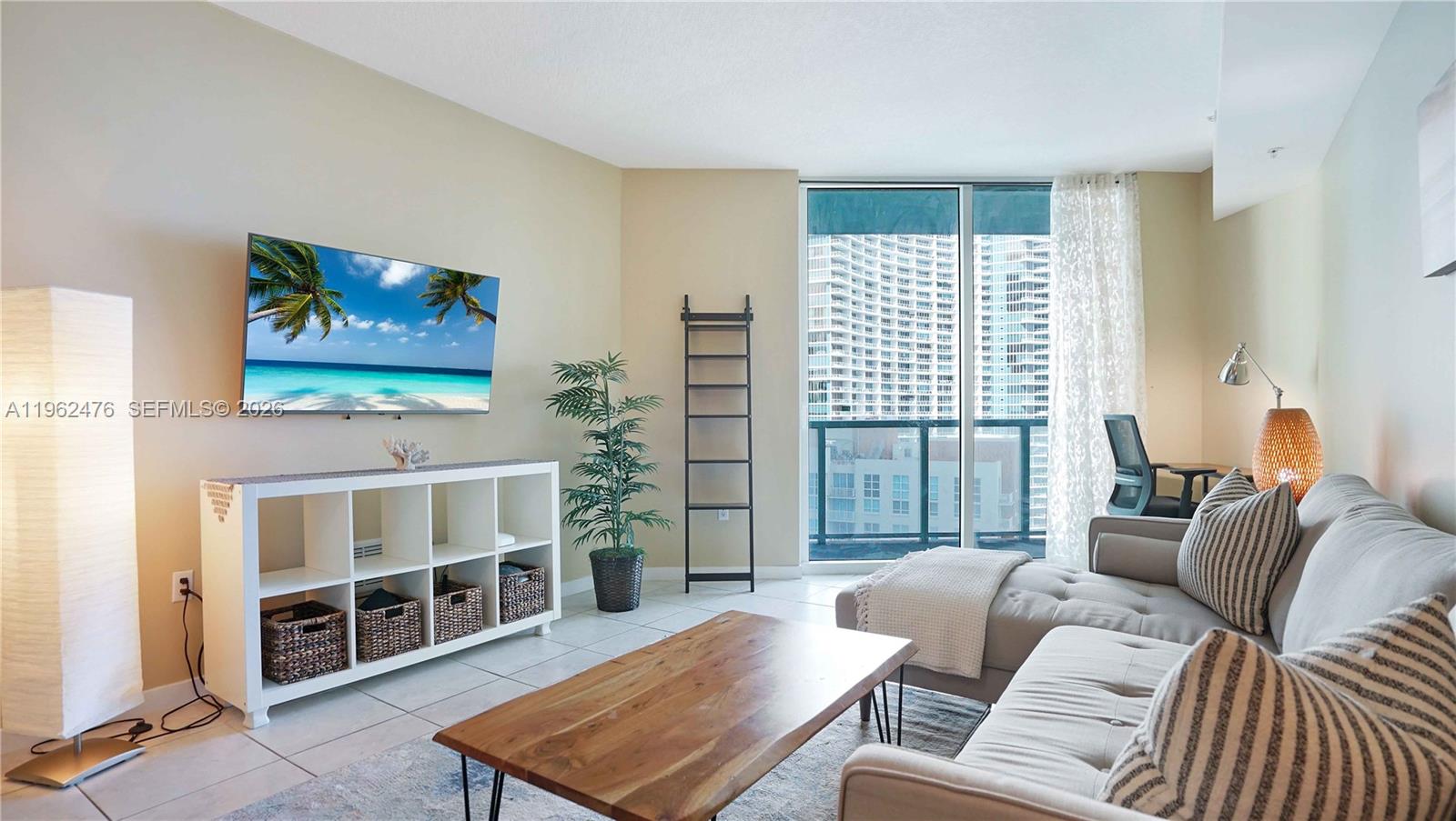 QUANTUM ON THE BAY CONDO I - Residential