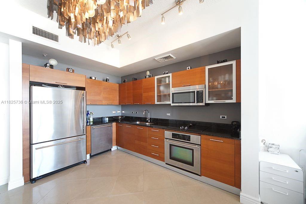 3470 E Coast Ave H2603