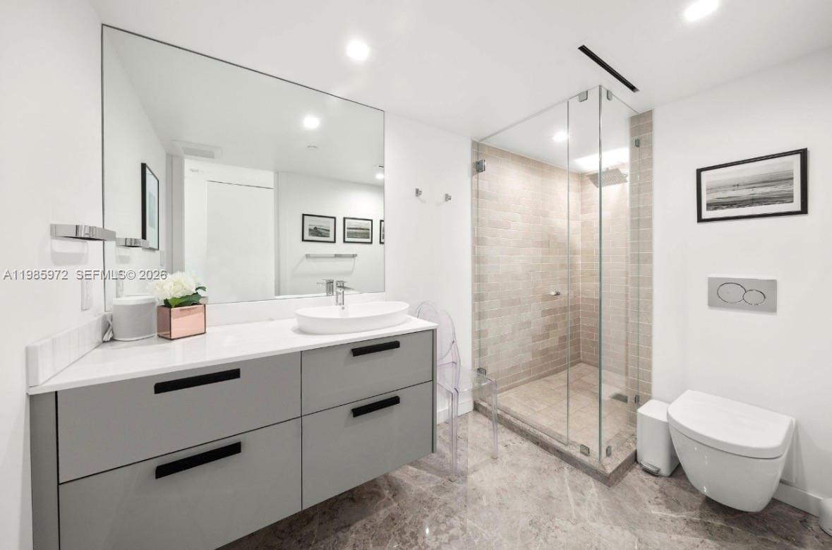 1500 OCEAN DRIVE CONDO - Residential Lease