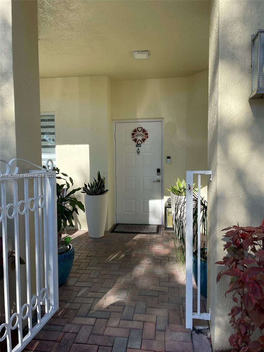 CAPTIVA CONDO E - Residential Lease