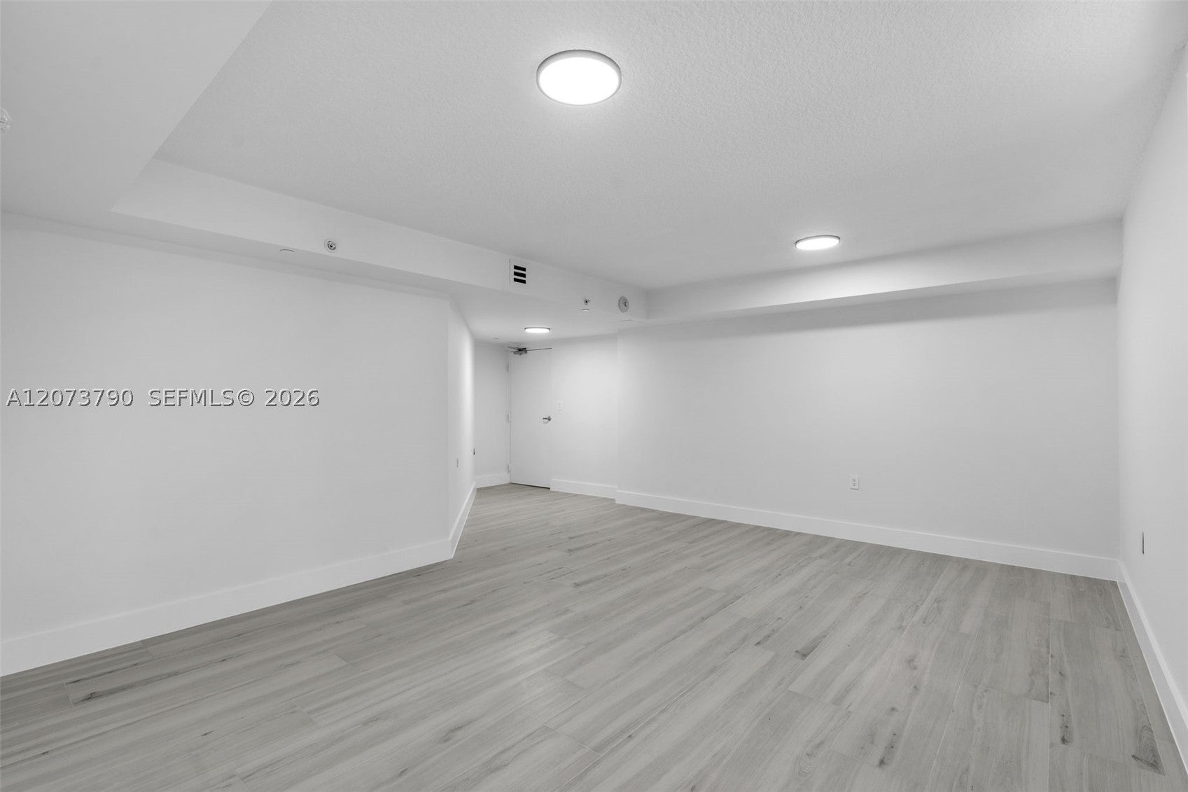 601 NE 23rd St TH4