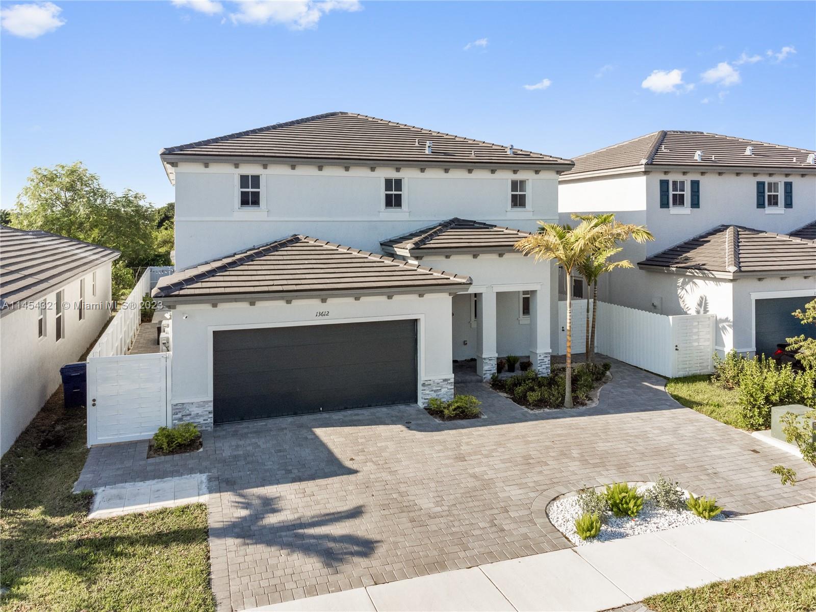 CAPLE FARMS NORTH - Residential