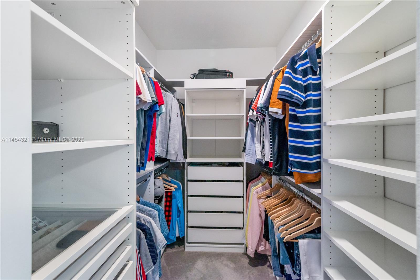 CAPLE FARMS NORTH - Residential