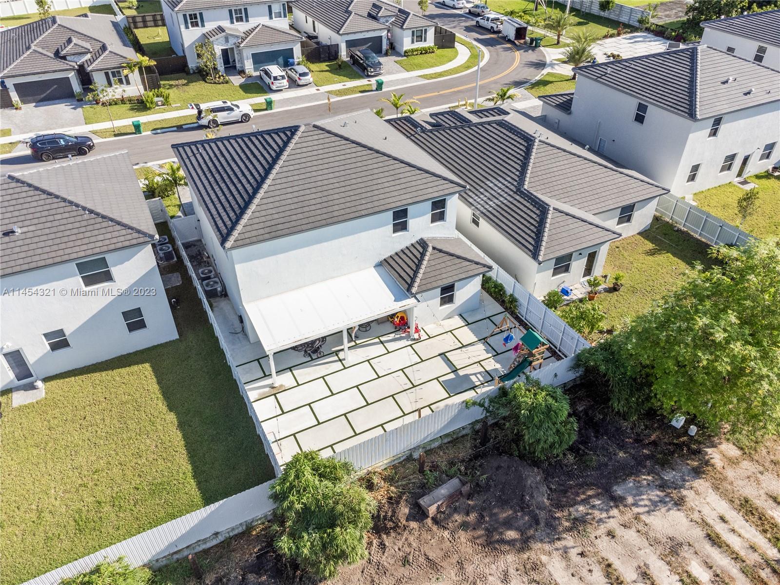 CAPLE FARMS NORTH - Residential