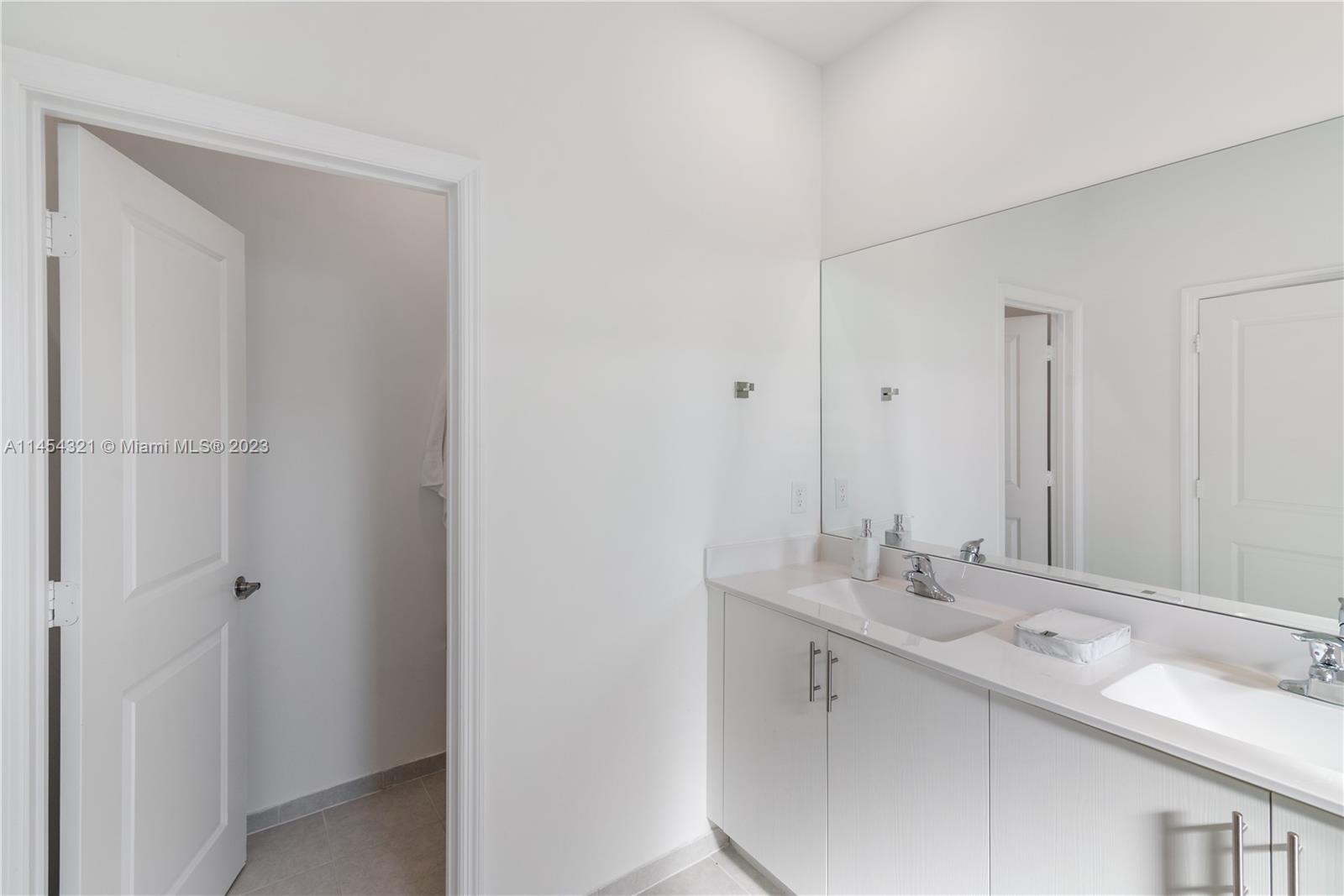 CAPLE FARMS NORTH - Residential