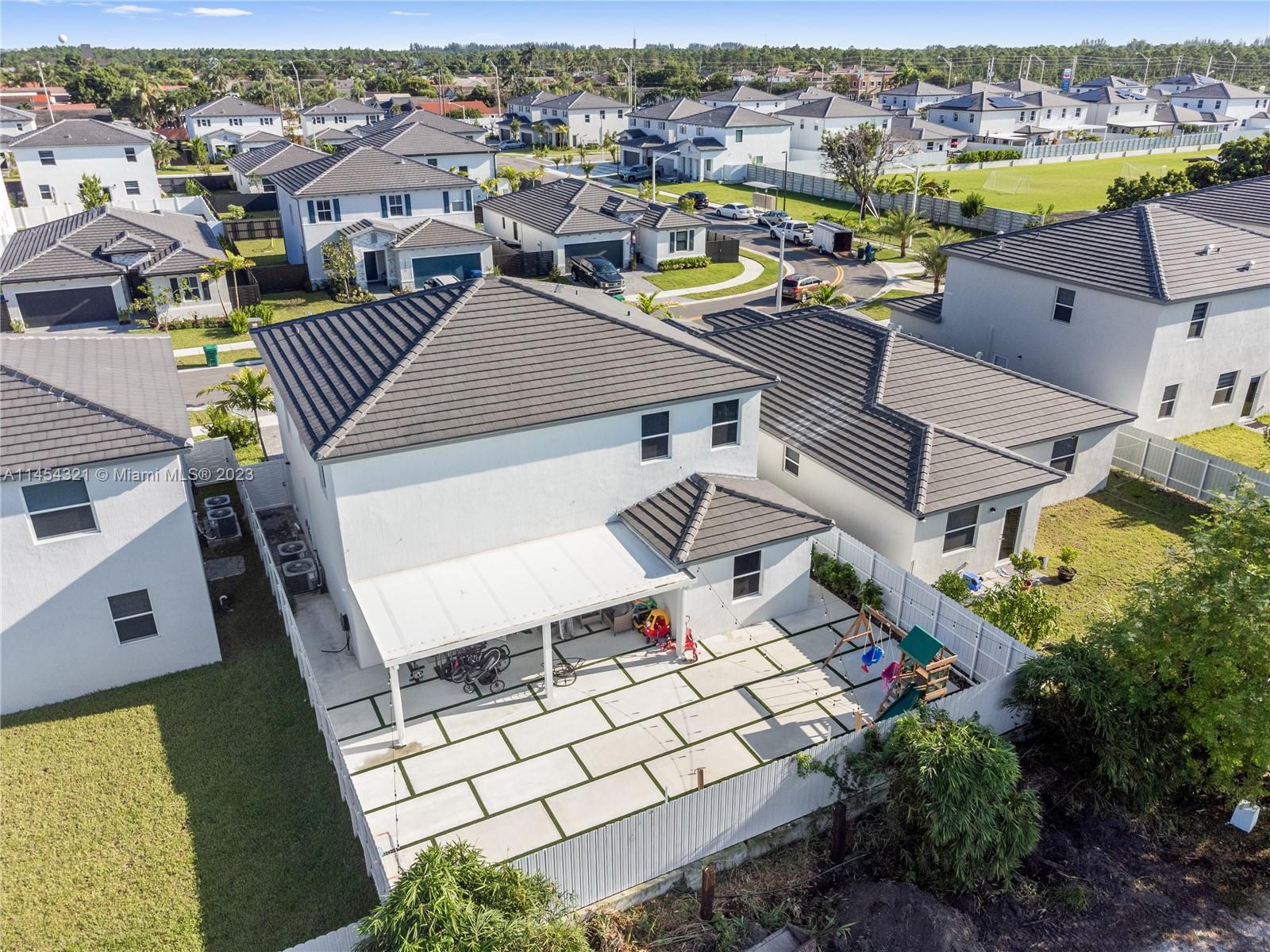 CAPLE FARMS NORTH - Residential