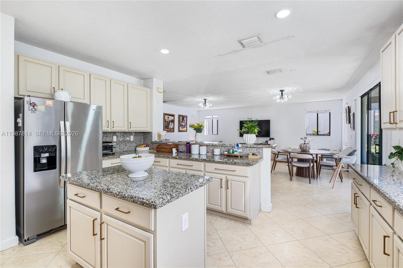 CUTLER CAY - Residential Lease