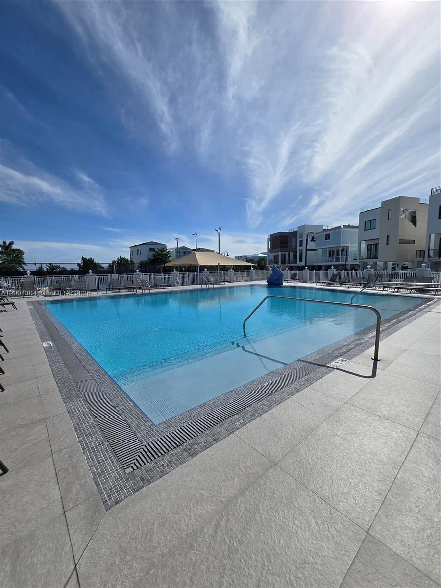 KEY LARGO OCEAN RESORT CO - Residential