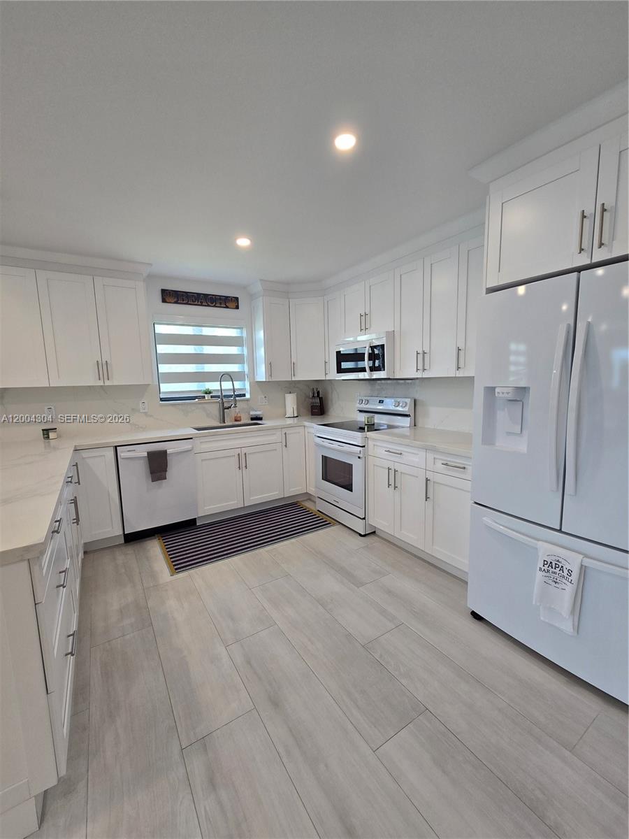 KEY LARGO OCEAN RESORT CO - Residential