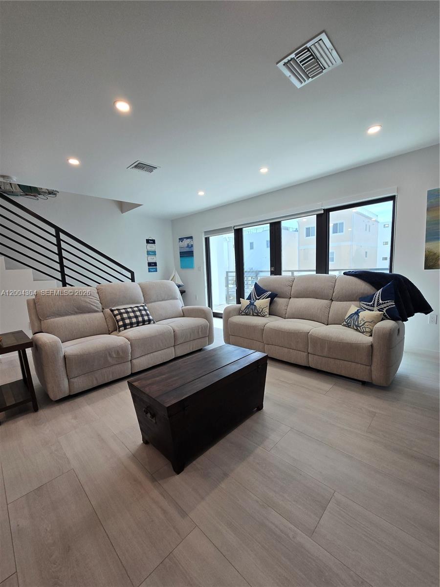 94825 Overseas Hwy #187