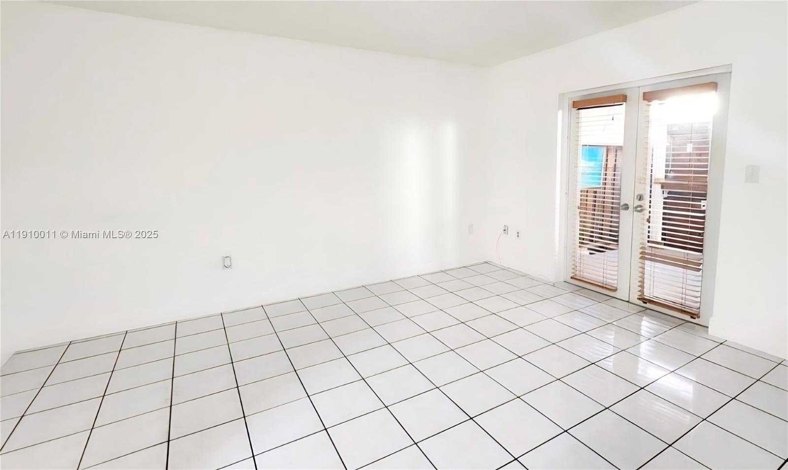 SWEETWATER VILLAS WEST CO - Residential