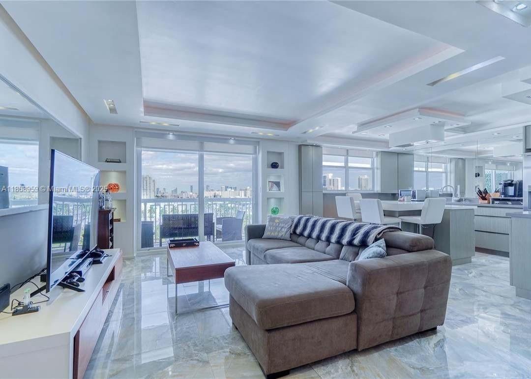 Live in the most sought-after address in South of Fifth with this unfurnished 1-bedroom, 1-bathroom residence available for a 1-year lease. Recently fully renovated with top-of-the-line finishes, this home is the premier unit in the building.
Enjoy the best sunset views from your spacious private balcony, or relax at the building’s amenities, including a heated pool and beach service. The unit also comes with one assigned parking space for your convenience.
Perfectly located, you’re just steps away from Equinox, world-renowned restaurants like Prime 112, Carbone, and many more, as well as houses of worship.
Don’t miss the chance to live in the heart of Miami Beach’s most exclusive neighborhood.