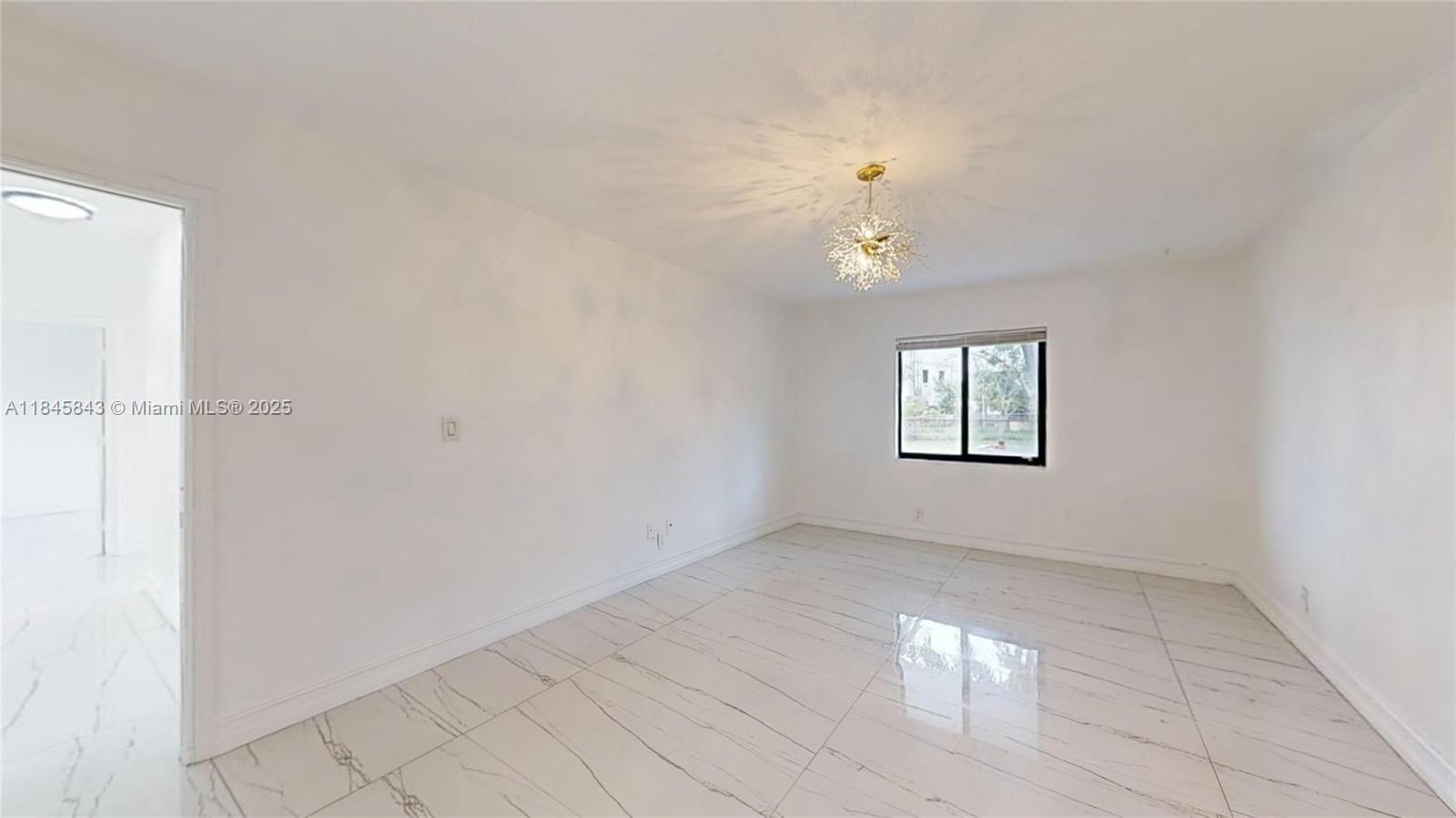 LAKESIDE ESTATES NO 2 - Residential Lease