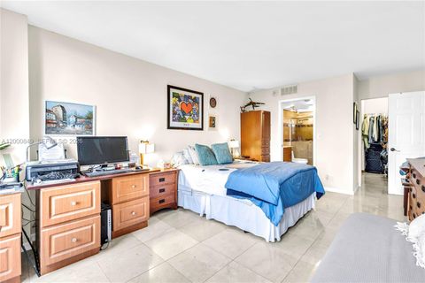 Tiny photo for 600 Three Islands Blvd #618, Hallandale Beach, FL 33009 (MLS # A12000849)