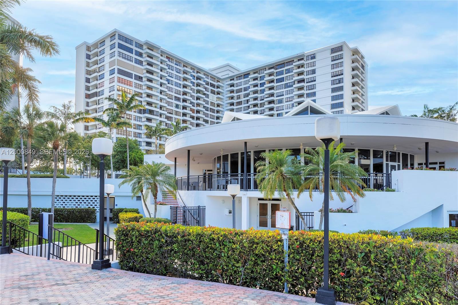 OLYMPUS CONDO PHASE - Residential