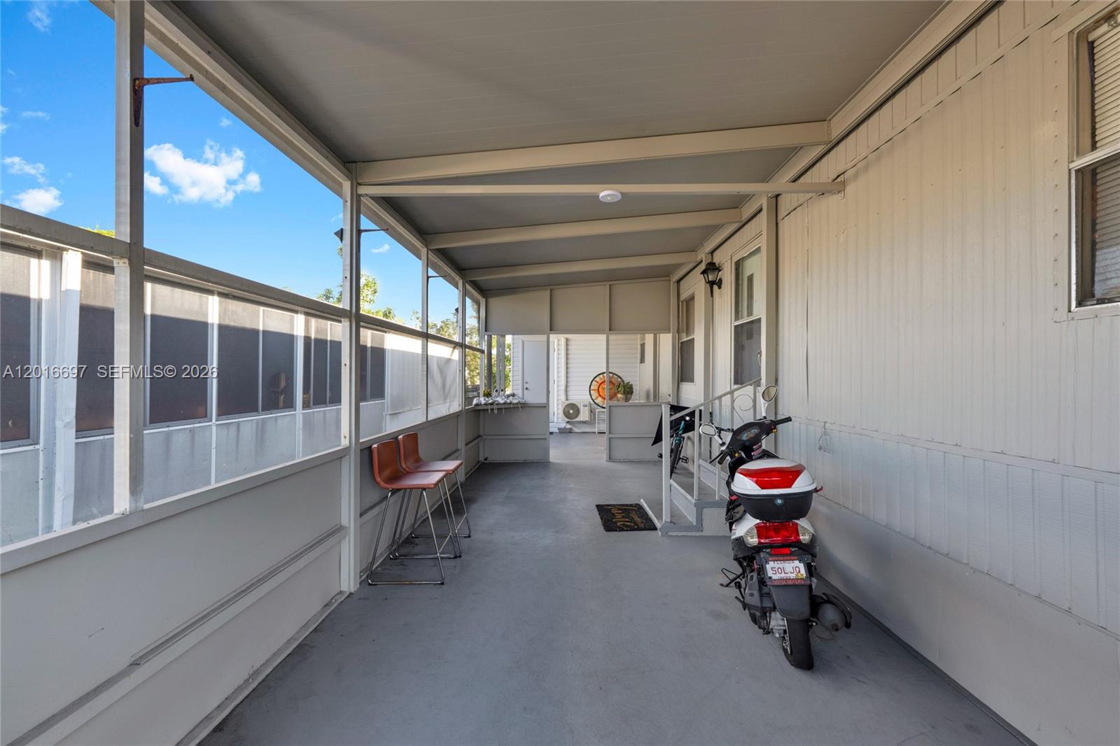 RAVENSWOOD ESTATES & MARI - Residential