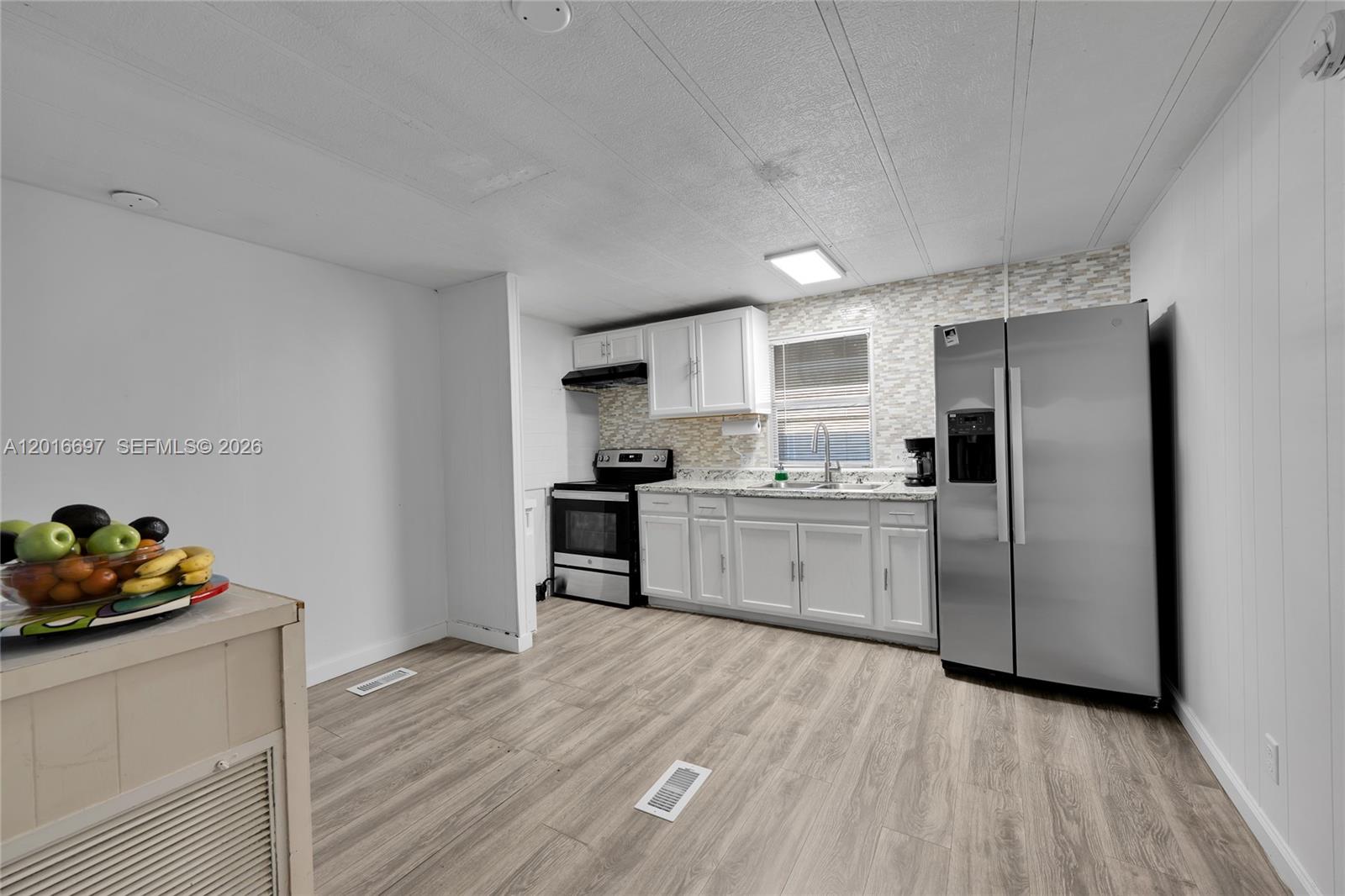 RAVENSWOOD ESTATES & MARI - Residential