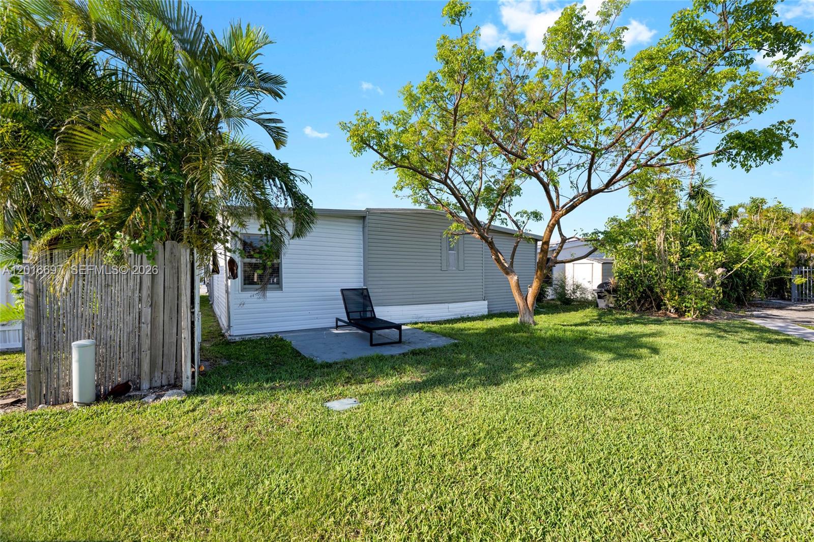 RAVENSWOOD ESTATES & MARI - Residential