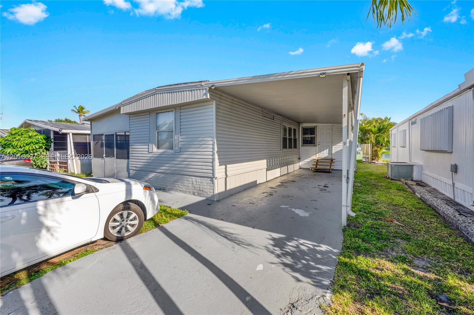 RAVENSWOOD ESTATES & MARI - Residential