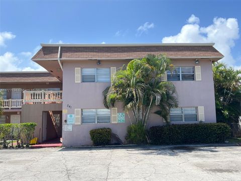 Photo of 241 SE 9th Ave #109, Pompano Beach, FL 33060 (MLS # A11777134)