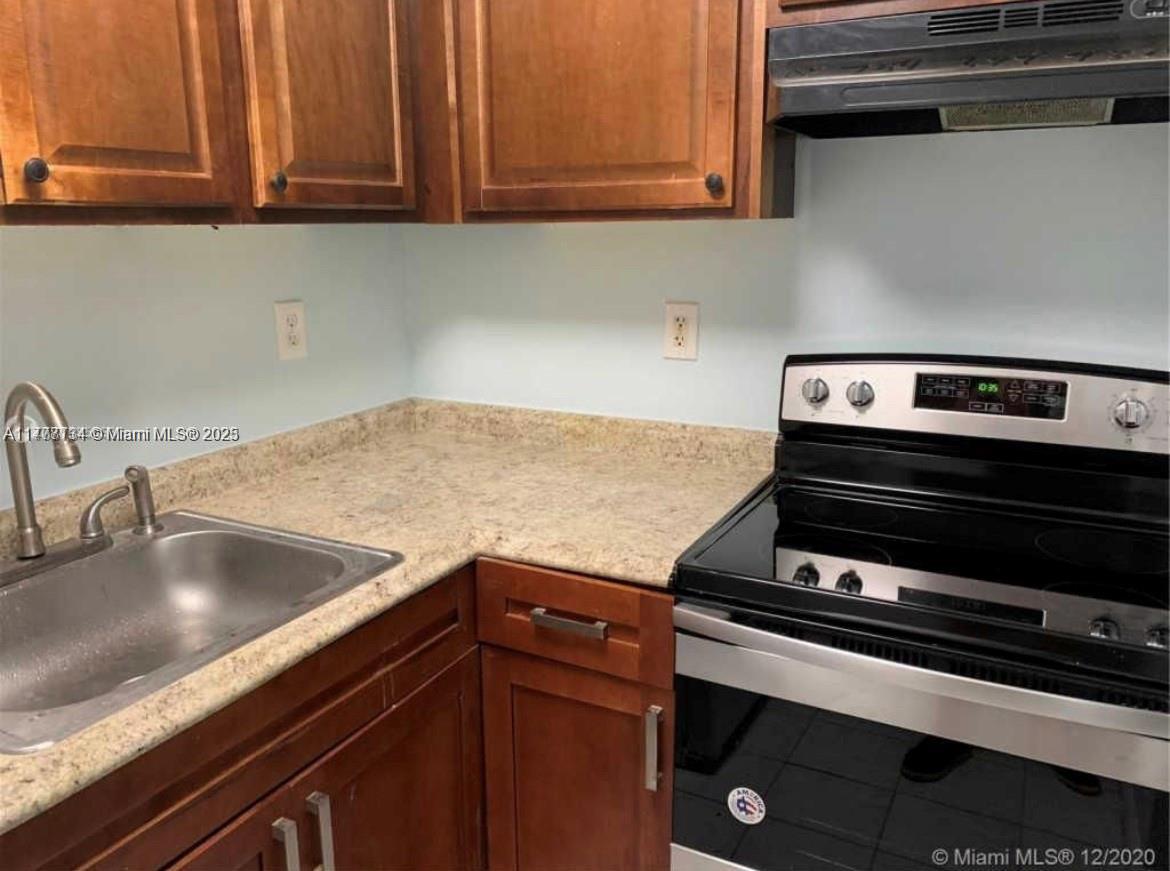 241 SE 9th Ave 109